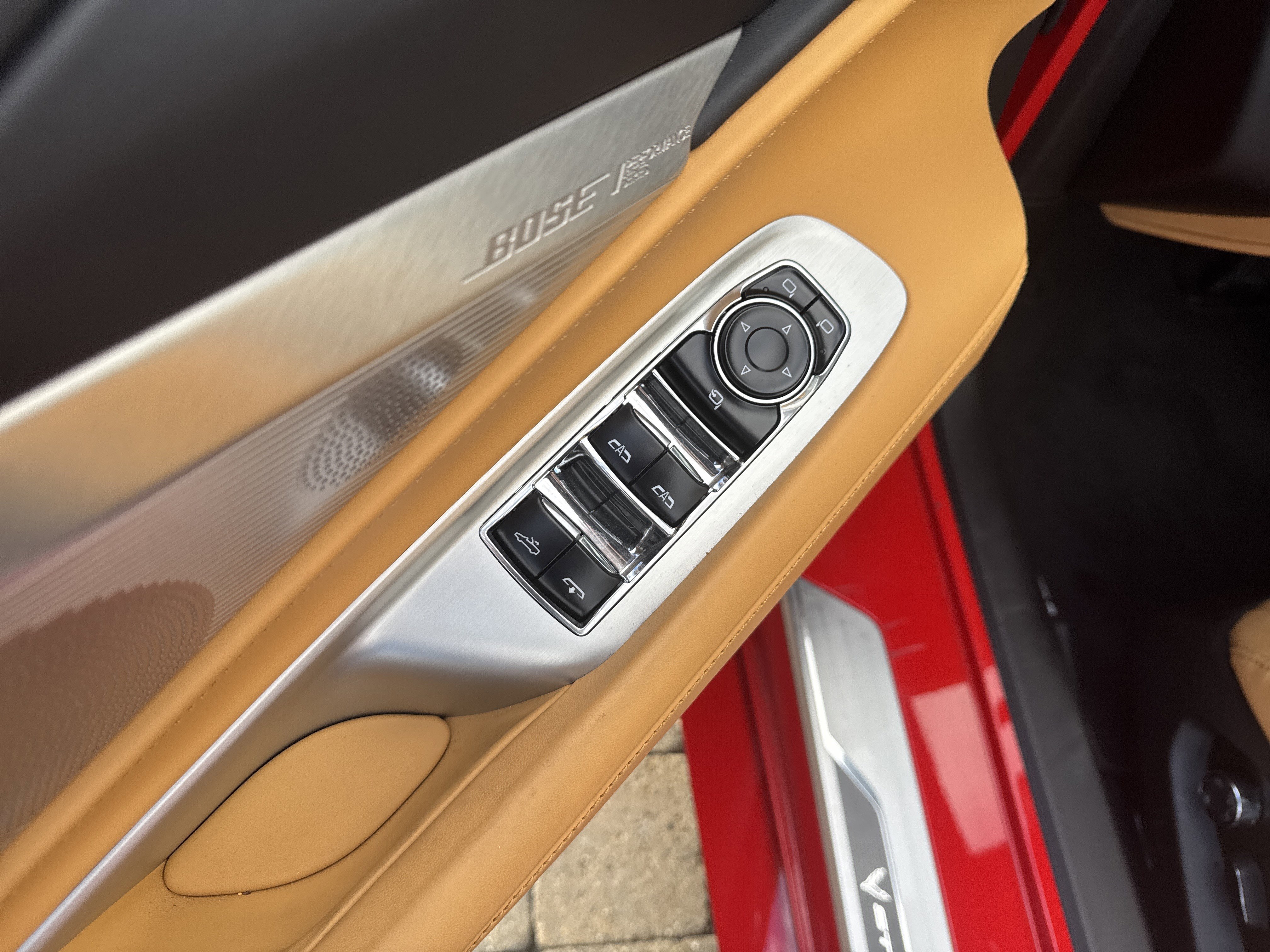 Used 2024 Chevrolet Corvette Stingray Premium Conv image 12