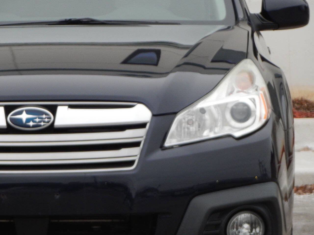 Used 2013 Subaru Outback 2.5i Premium AWD/4WD image 8