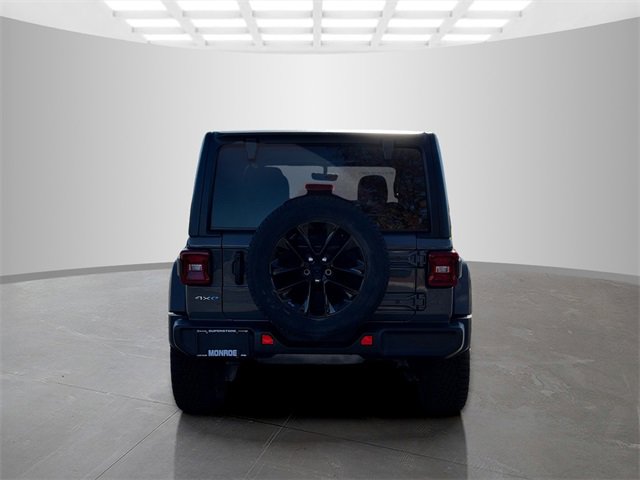 Used 2021 Jeep Wrangler Unlimited Sahara image 6
