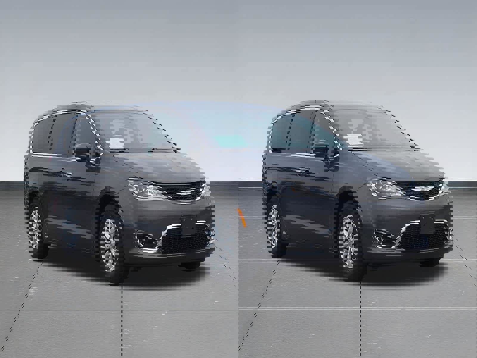 Used 2018 Chrysler Pacifica Touring Plus image 6