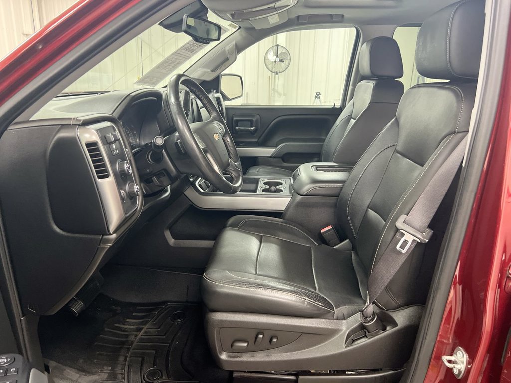 Used 2016 Chevrolet Silverado 1500 LTZ Z71 w/ LTZ Plus Package AWD/4WD image 21