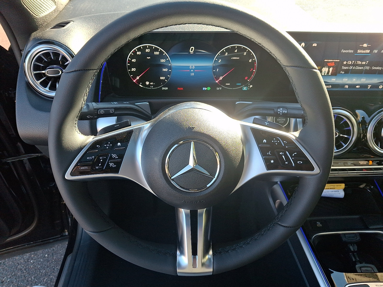 New 2026 Mercedes-Benz GLB 250 4MATIC image 17
