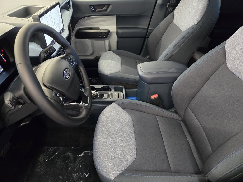 New 2026 Ford Maverick XLT w/ XLT Luxury Package FWD image 12