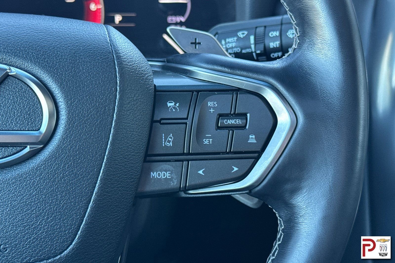 Used 2023 Lexus LX 600 4WD w/ Interior Upgrade Package image 32