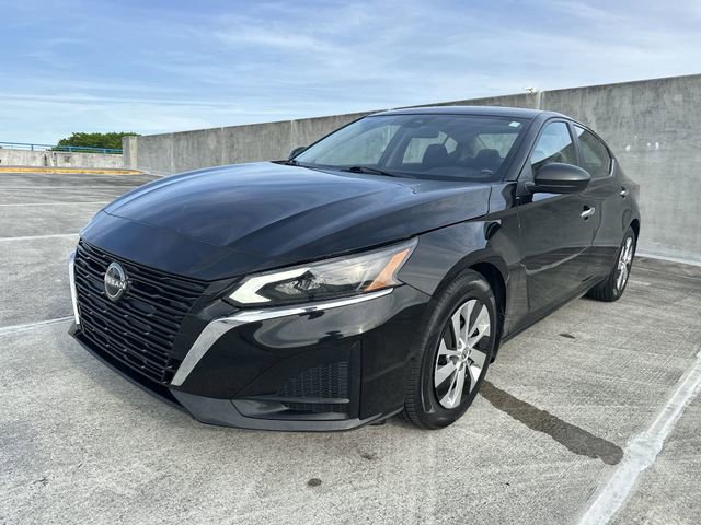 Used 2024 Nissan Altima 2.5 S FWD image 20