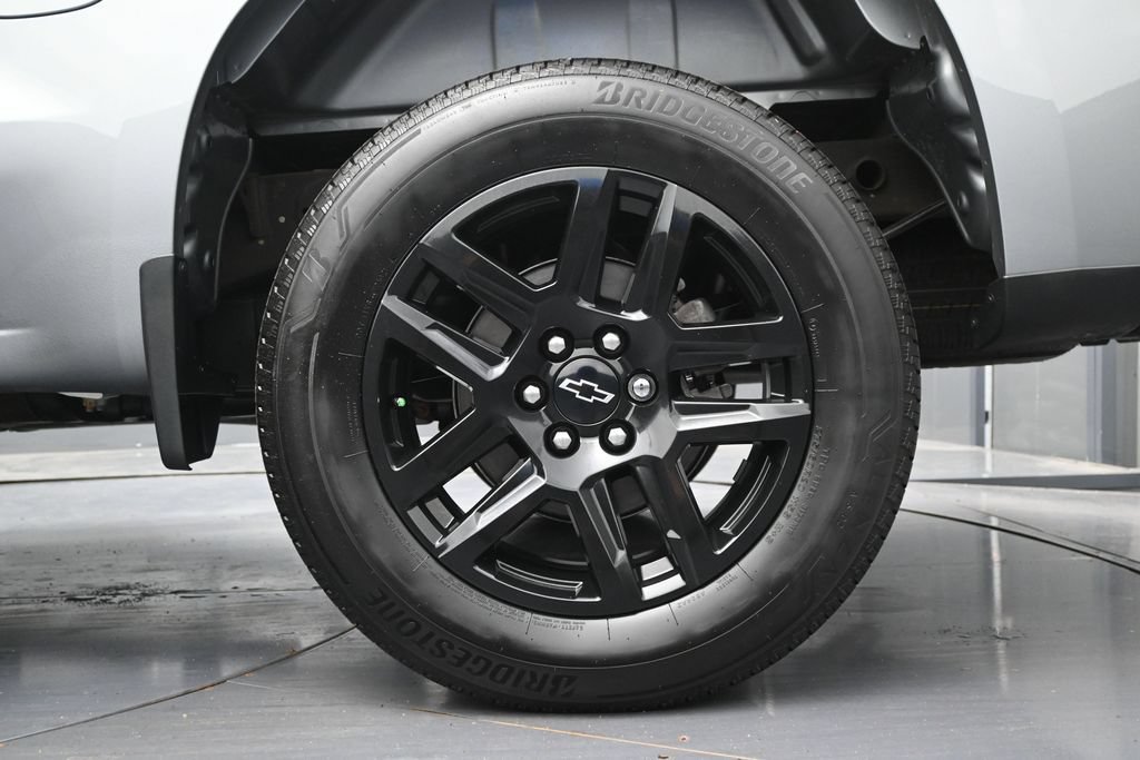 Certified 2025 Chevrolet Silverado 1500 Custom RWD image 13