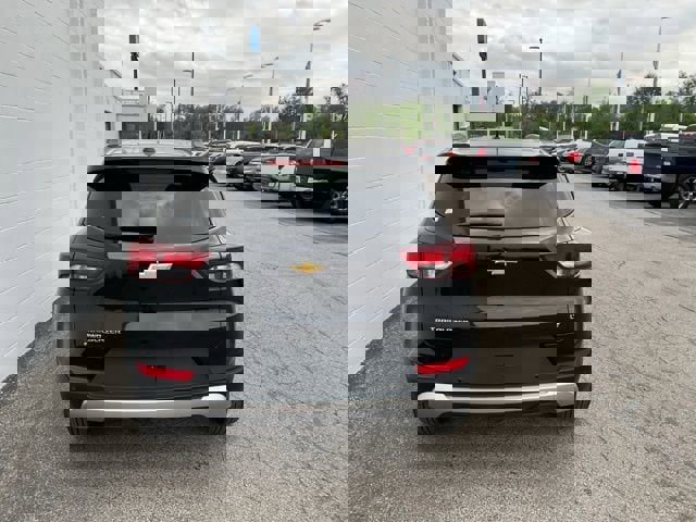 Used 2022 Chevrolet TrailBlazer LT w/ Convenience Package image 6