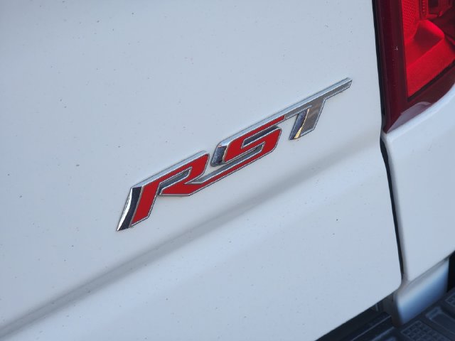 Used 2023 Chevrolet Silverado 1500 RST w/ Convenience Package II AWD/4WD image 9
