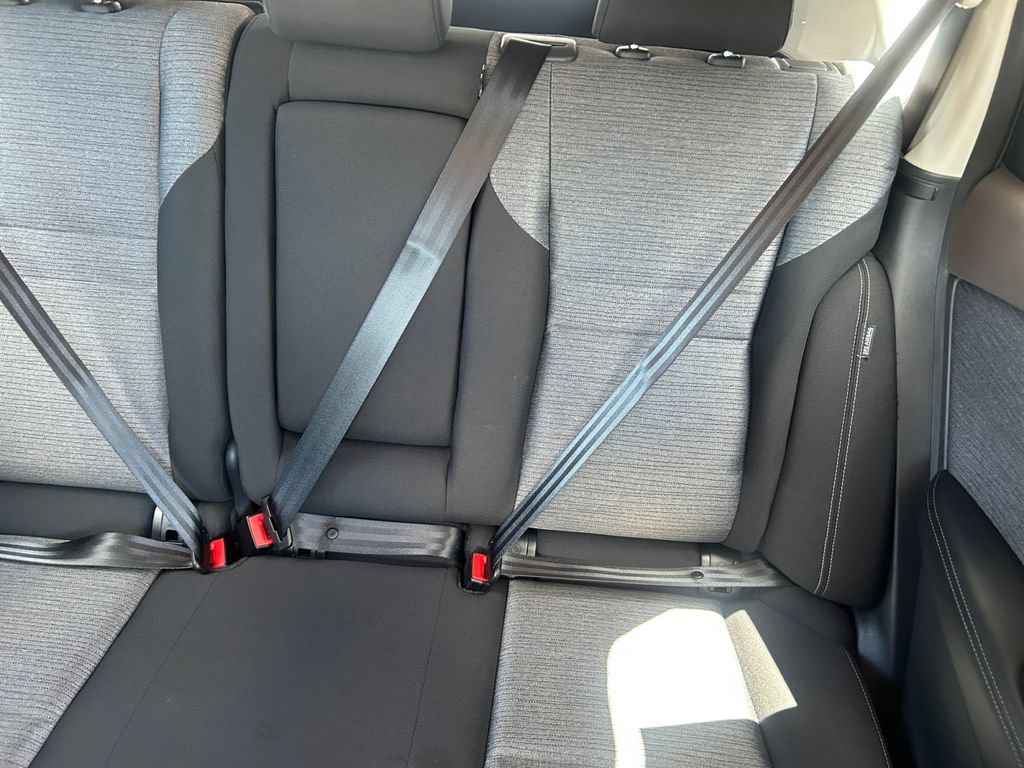 Used 2022 Nissan Rogue SV AWD/4WD image 19