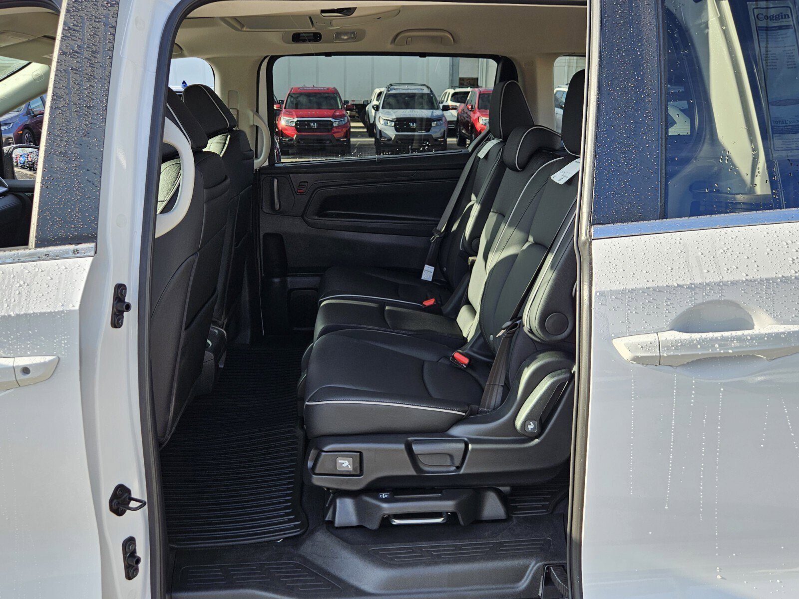 New 2026 Honda Odyssey Touring image 14