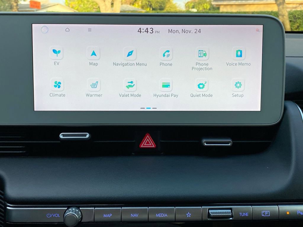 Used 2022 Hyundai Ioniq 5 SE w/ Cargo Package image 24