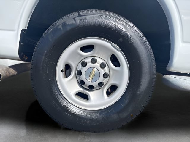 Used 2024 Chevrolet Express 2500 w/ Driver Convenience Package RWD image 25