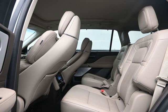 Used 2021 Lincoln Aviator Reserve w/ Equipment Group 202A AWD/4WD image 11