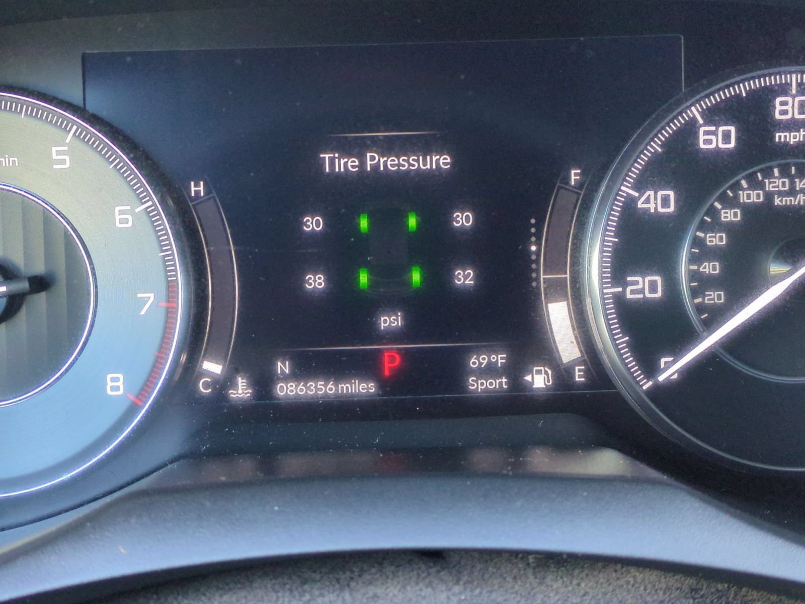 Used 2019 Acura RDX w/ Advance Package AWD/4WD image 18