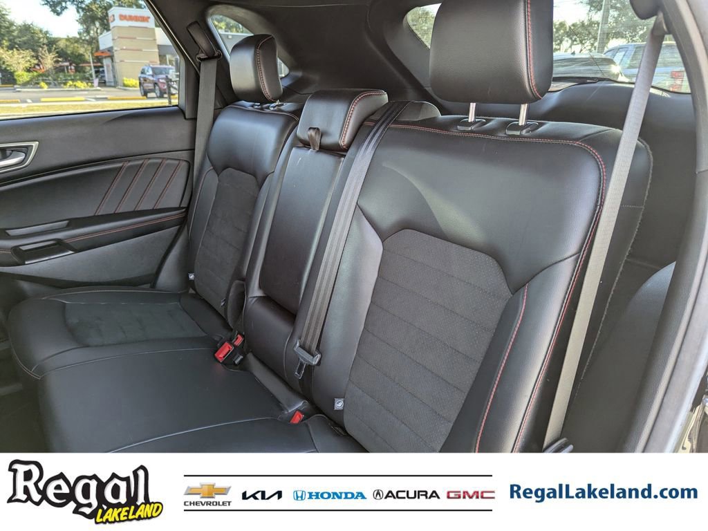 Used 2023 Ford Edge ST-Line image 15