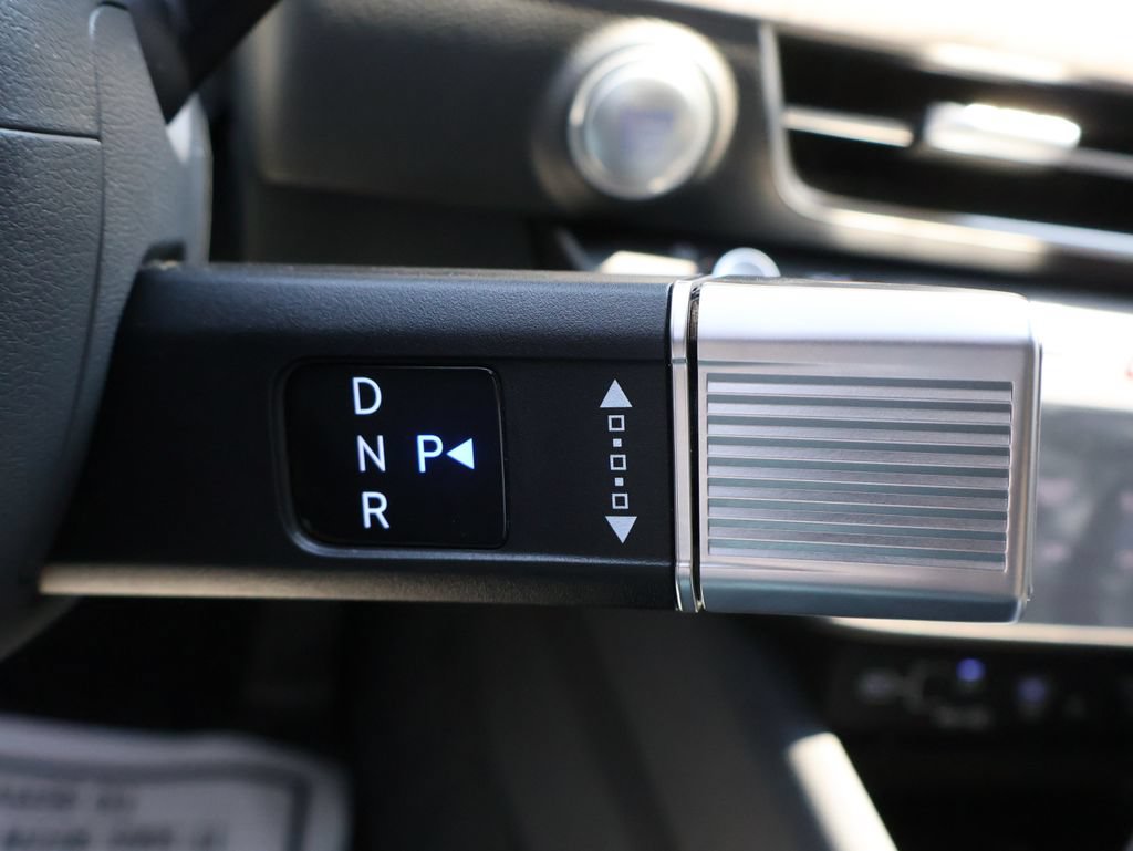 Used 2025 Hyundai Sonata SEL FWD image 38