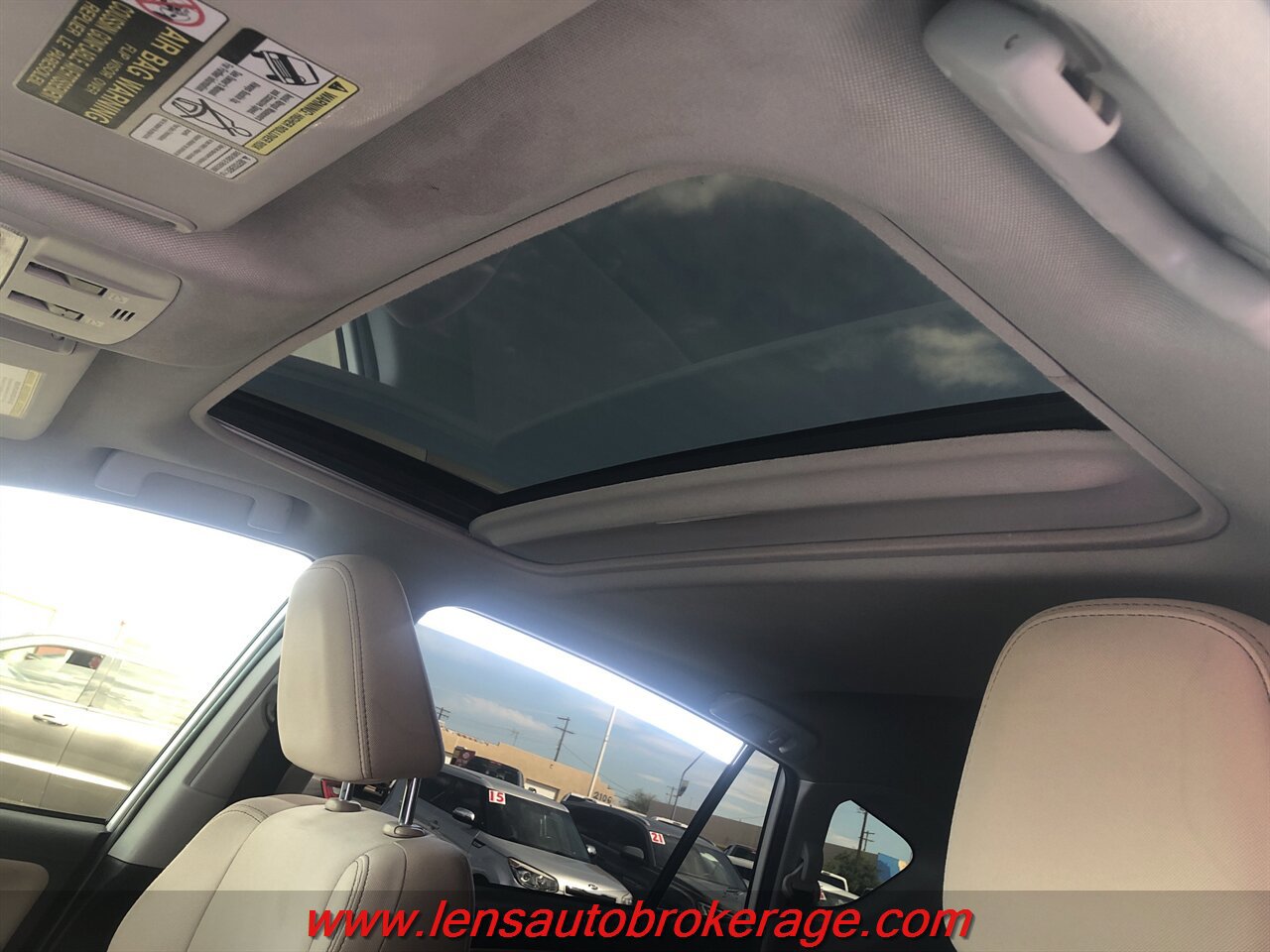Used 2015 Toyota RAV4 XLE FWD image 16