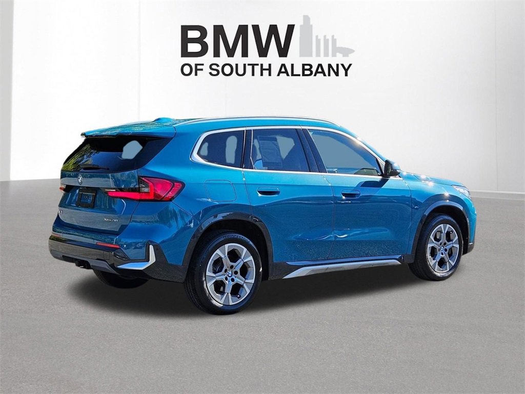 Used 2025 BMW X1 xDrive28i w/ Convenience Package image 4