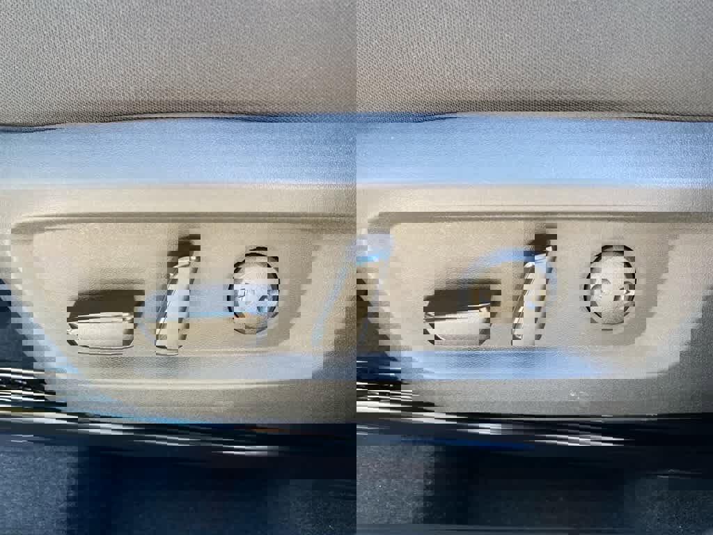 New 2026 Nissan Rogue SV image 12