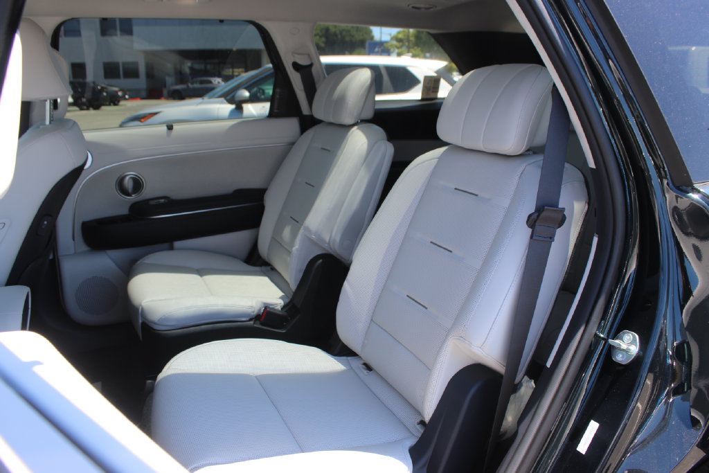 New 2026 Hyundai Palisade Calligraphy AWD/4WD image 16