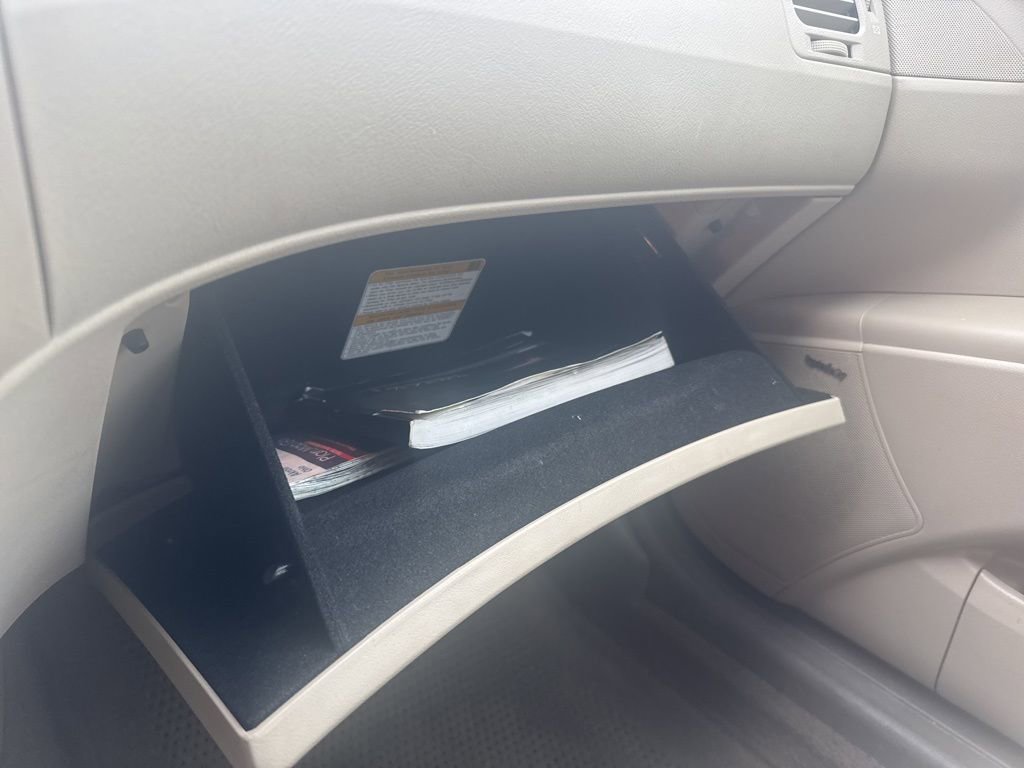 Used 2009 Hyundai Azera Limited w/ Ultimate Pkg 3 image 39