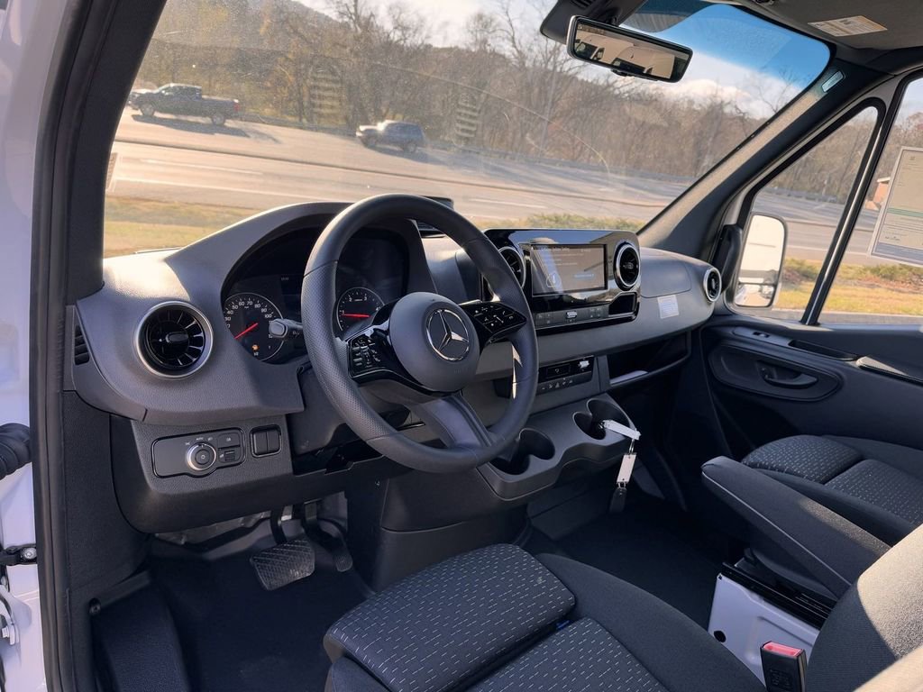 New 2025 Mercedes-Benz Sprinter 3500 image 10