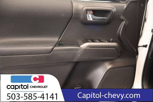 Used 2023 Toyota Tacoma TRD Off-Road AWD/4WD image 10