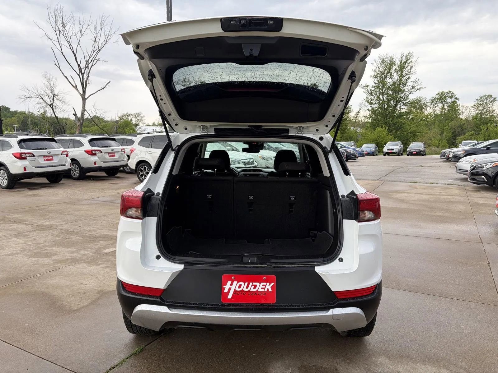 Used 2023 Chevrolet TrailBlazer LT FWD image 22