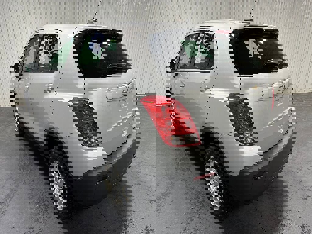 Used 2016 Chevrolet Trax LS image 3