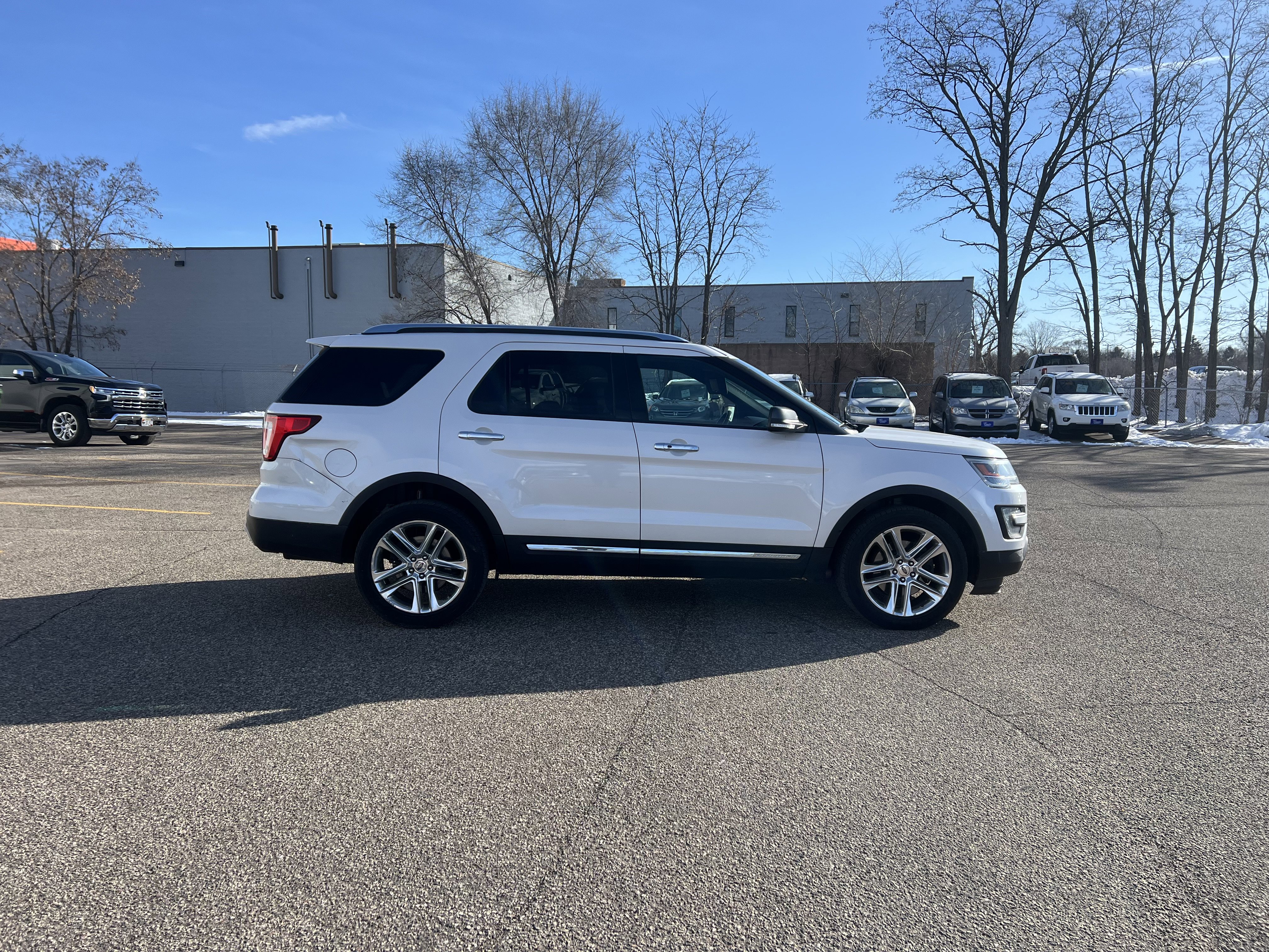 Used 2016 Ford Explorer Limited image 10