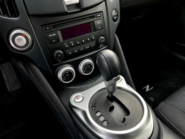 Used 2017 Nissan 370Z Roadster image 24