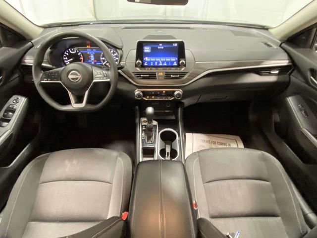 Used 2024 Nissan Altima 2.5 SV image 9