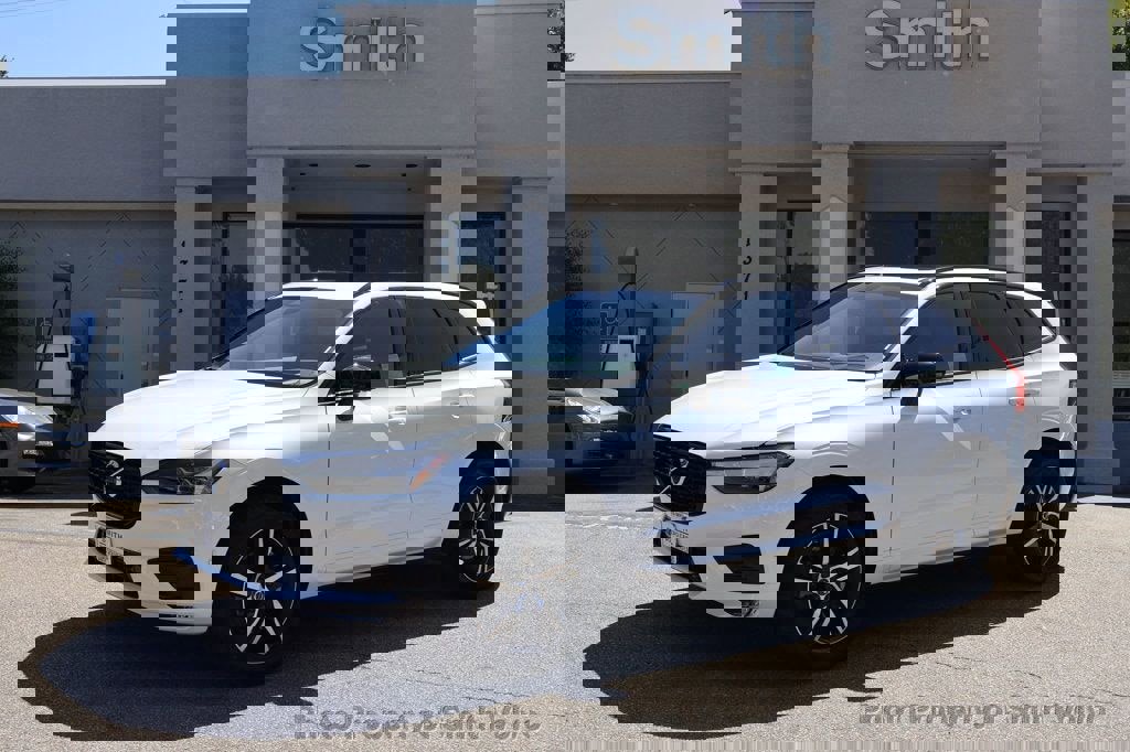 Certified 2021 Volvo XC60 T5 R-Design w/ Advanced Package