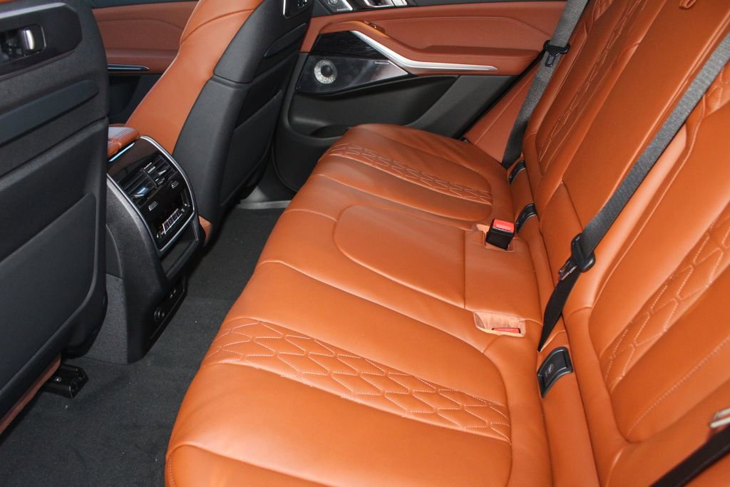 New 2026 BMW X5 M60i image 22