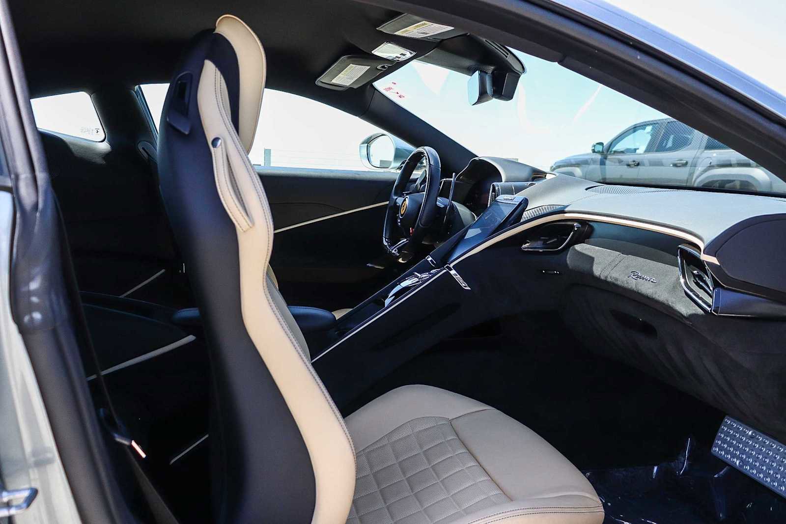 Used 2021 Ferrari Roma RWD image 22