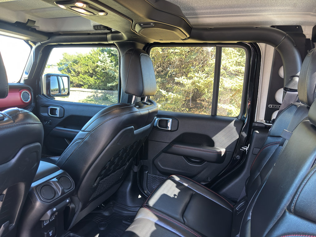 Used 2020 Jeep Gladiator Rubicon w/ Dual Top Group AWD/4WD image 11