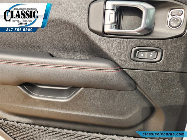 Used 2022 Jeep Wrangler Unlimited Rubicon w/ Xtreme Recon 35" Tire Package image 24