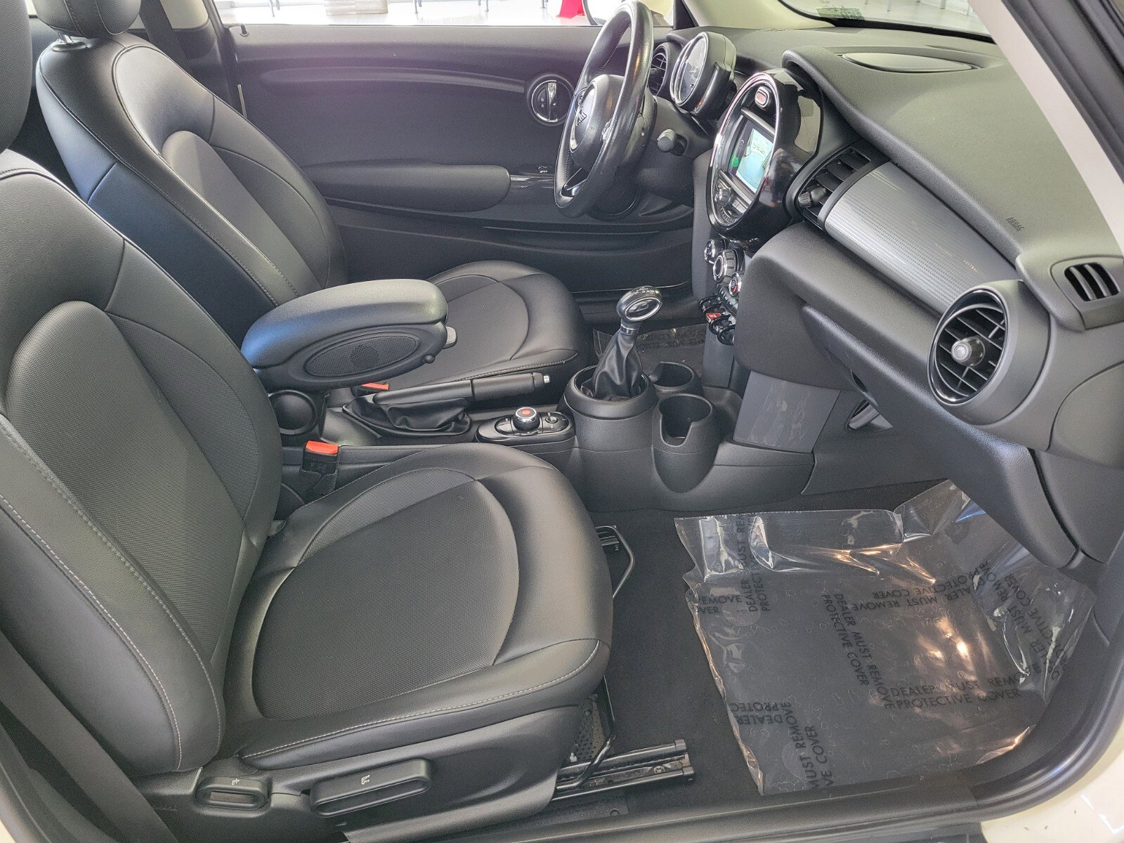 Used 2019 MINI Cooper 2-Door Hardtop FWD image 15