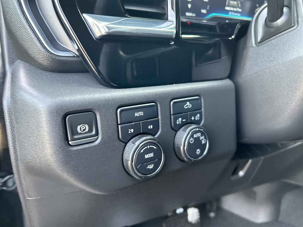 Used 2023 Chevrolet Silverado 1500 LT image 19