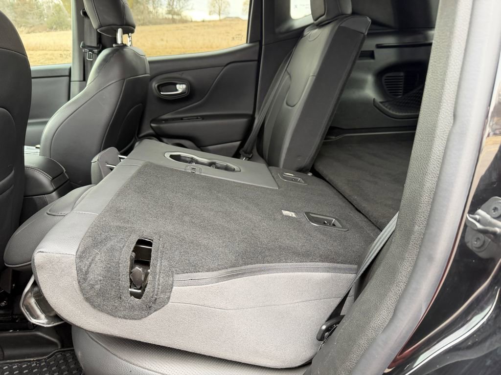 Used 2020 Jeep Renegade Altitude image 31