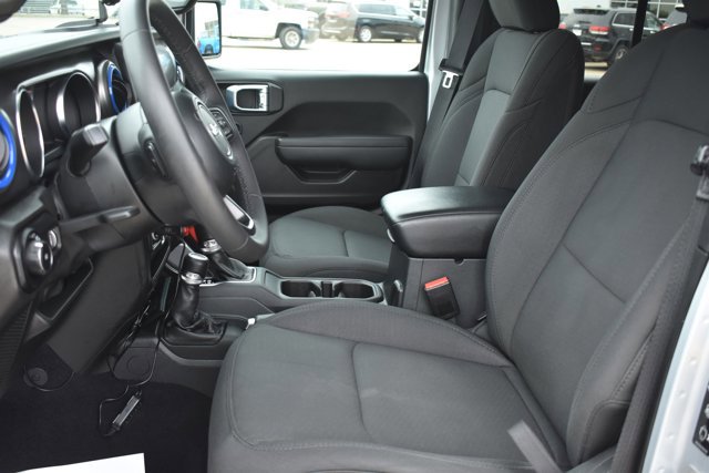 Used 2023 Jeep Wrangler Sport S image 13