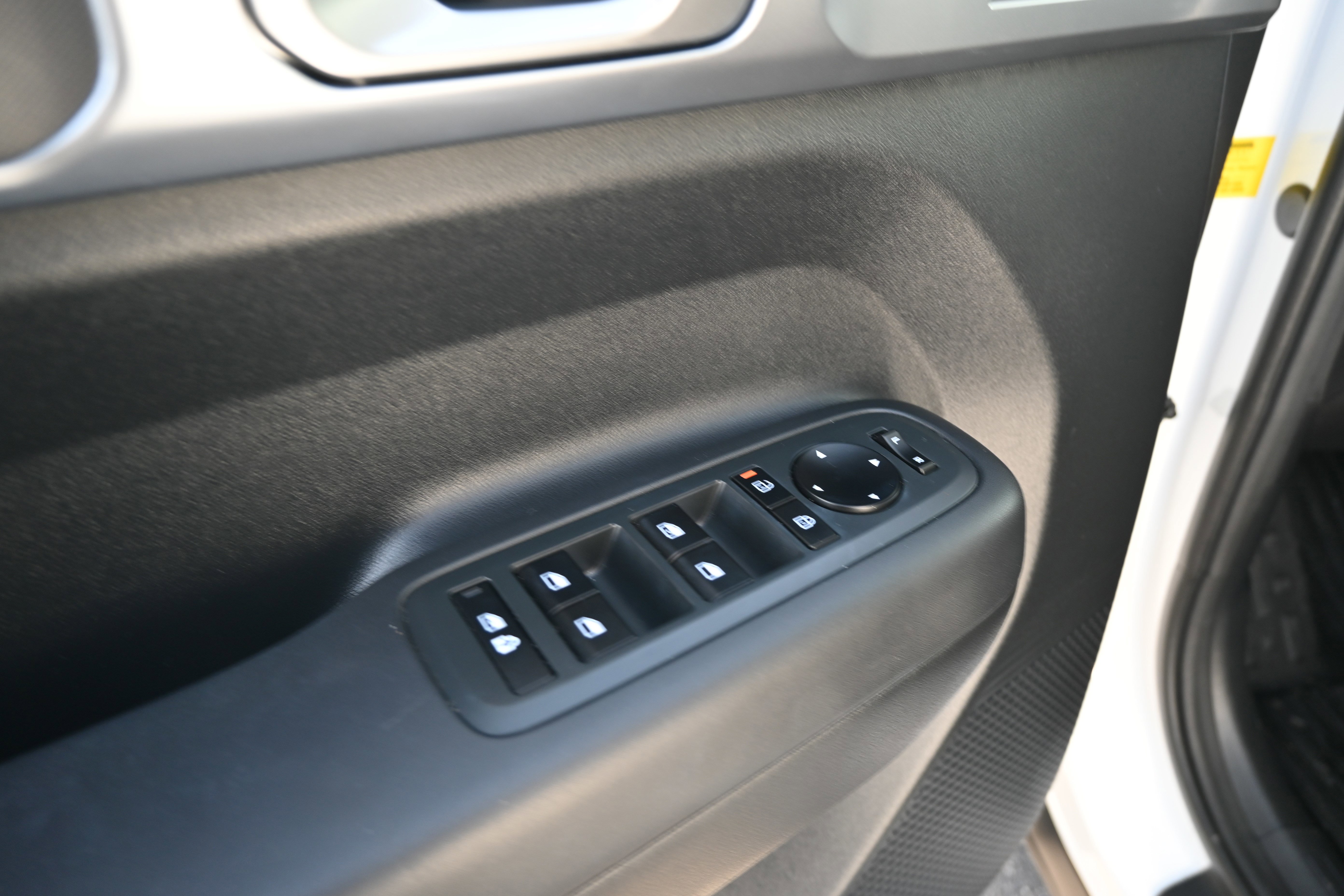 Used 2024 Hyundai Santa Fe SE image 16