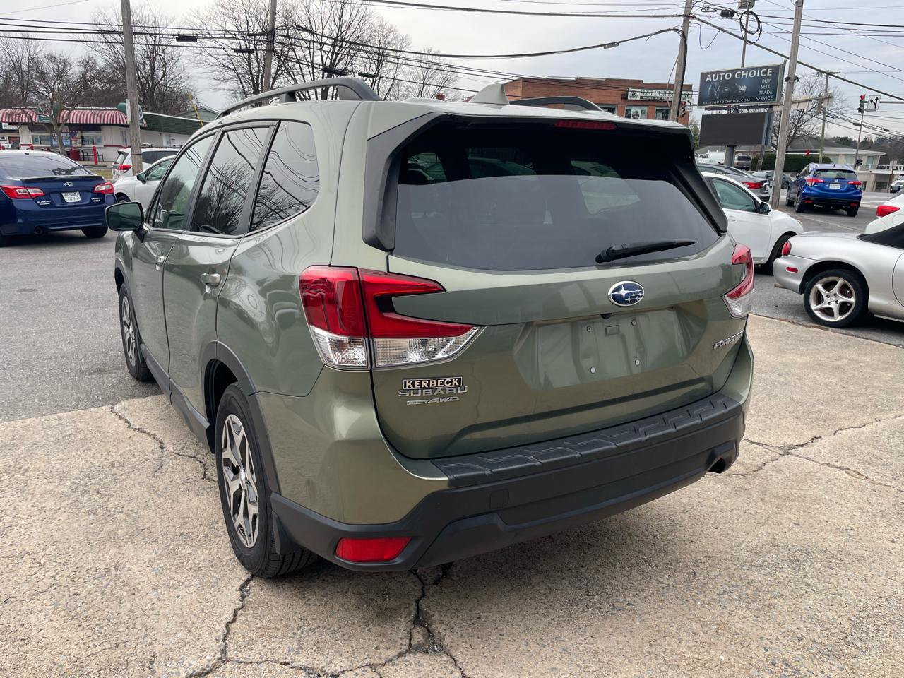 Used 2020 Subaru Forester Premium AWD/4WD image 12