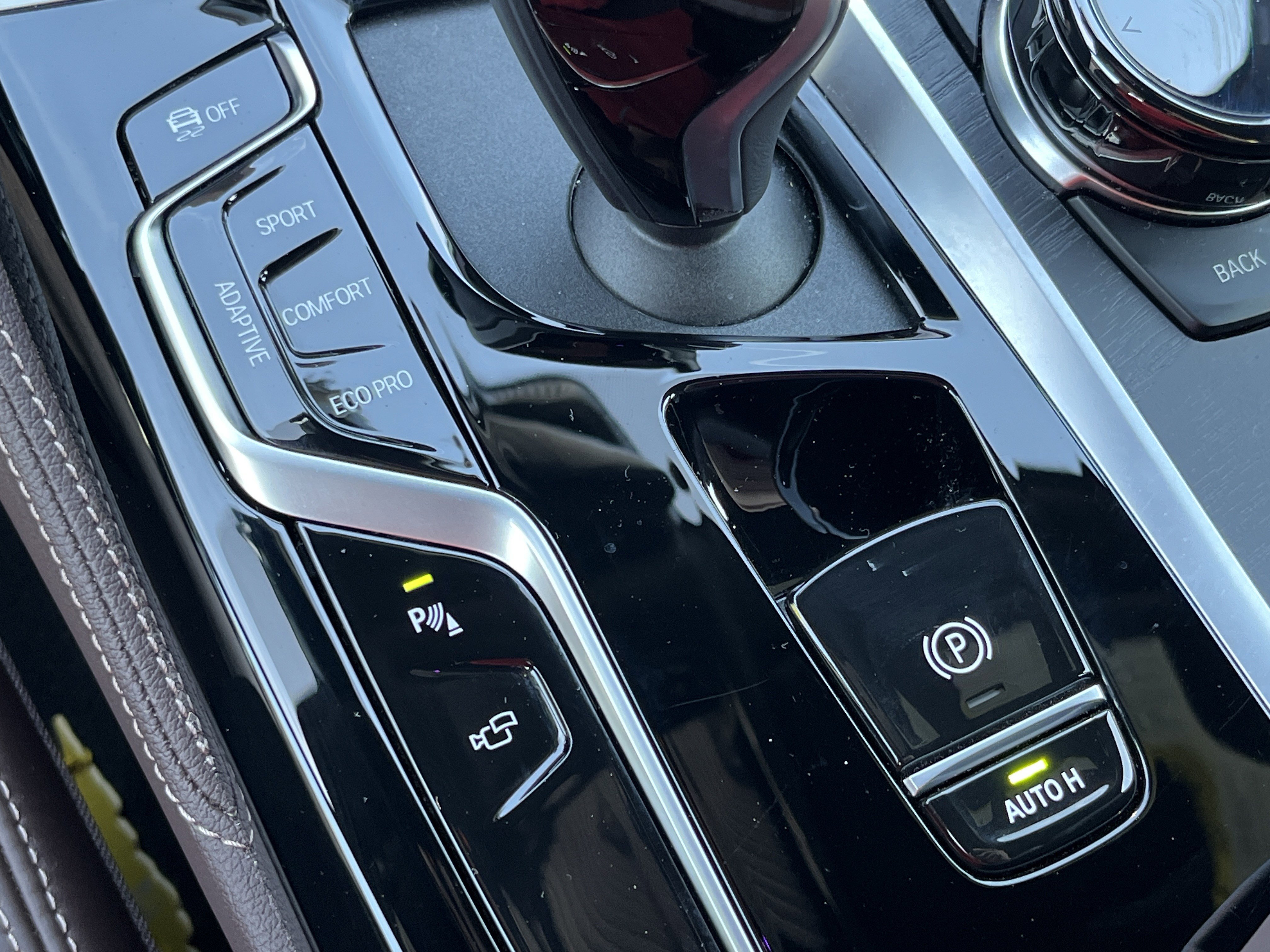 Used 2023 BMW M550i xDrive w/ Executive Package AWD/4WD image 9