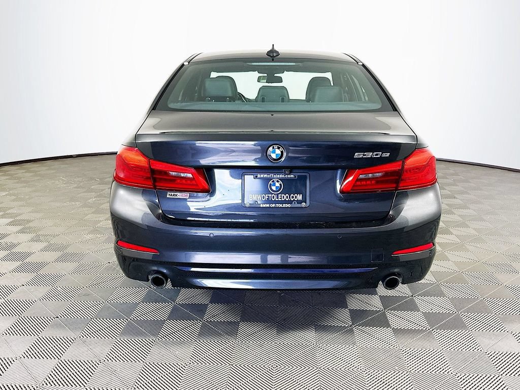Used 2018 BMW 530e xDrive AWD/4WD image 8