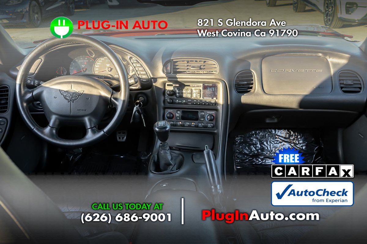 Used 2000 Chevrolet Corvette Coupe w/ Roof Pkg image 12