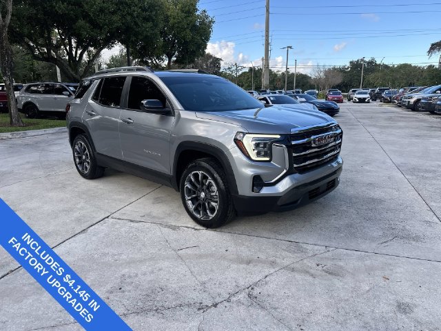 Used 2025 GMC Terrain Elevation w/ Elevation Premium Package AWD/4WD image 16