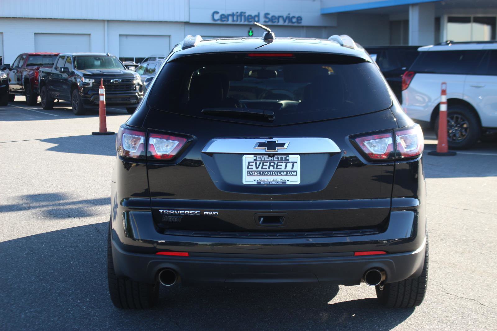 Used 2017 Chevrolet Traverse LT AWD/4WD image 6