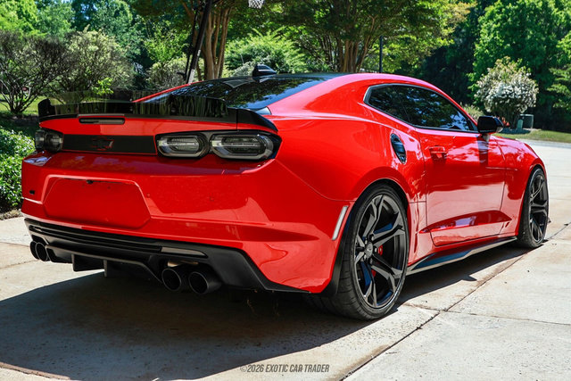 Used 2022 Chevrolet Camaro SS RWD image 8