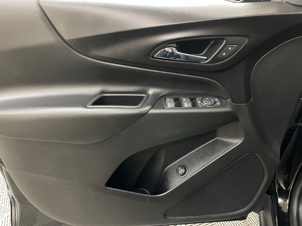 Used 2019 Chevrolet Equinox LT FWD image 25